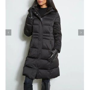 NWT - TAHARI STITCHED HOODED PUFFER COAT